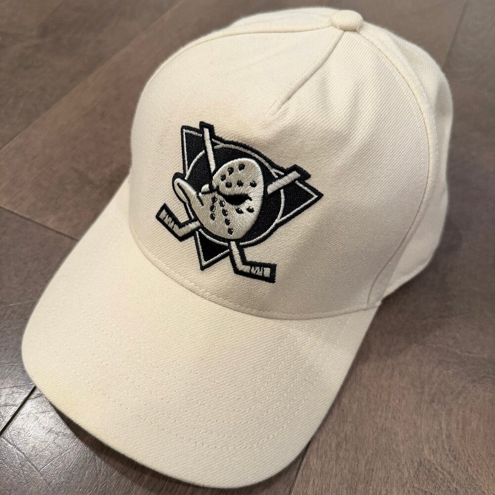 Retro Style Anaheim Mighty Ducks Adjustable Snapback Hat (Monochromatic Cream)